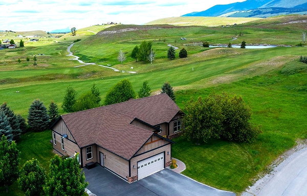 Home beside the golf course at Indian Springs Montana